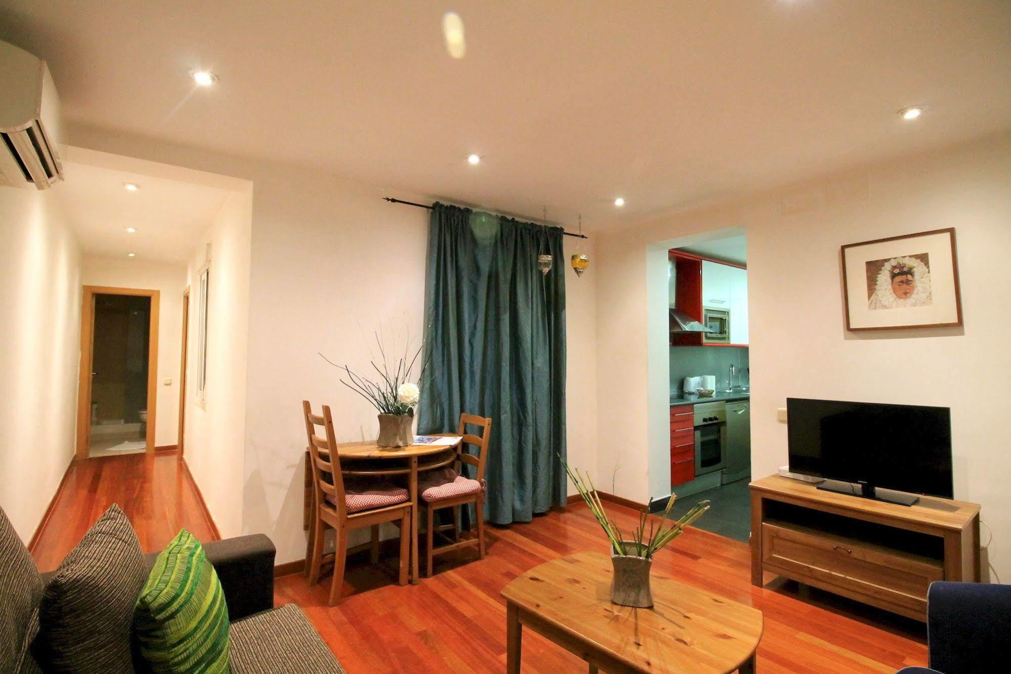 Prado Apartments Madrid Eksteriør billede